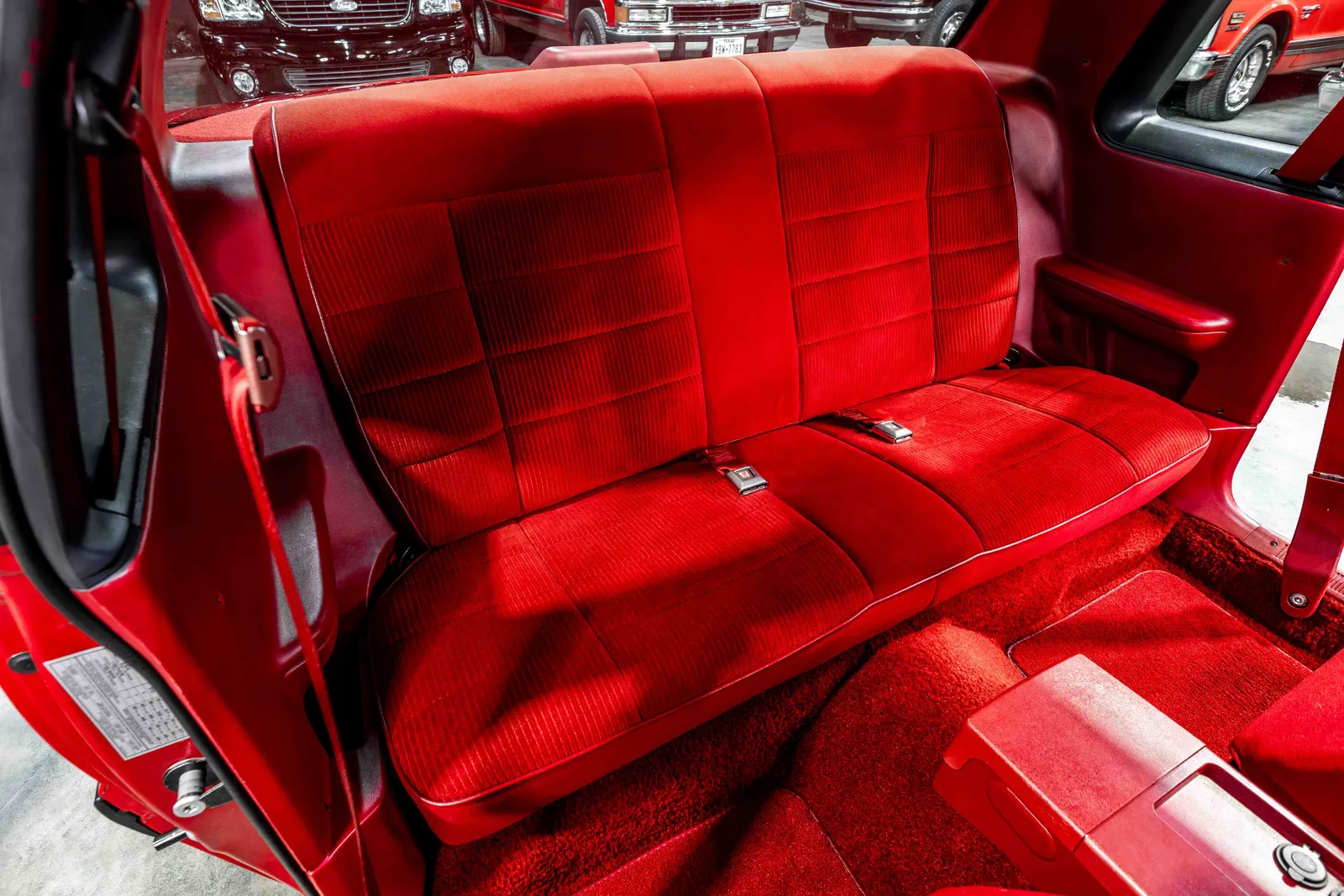 1989-Ford-Mustang-LX Coupe-Scarlet-Red-1FABP40E6KF218912-50.jpg
